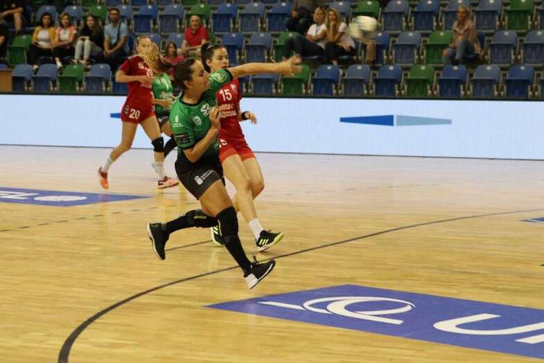 Momento del partido de este domingo (Foto TA)